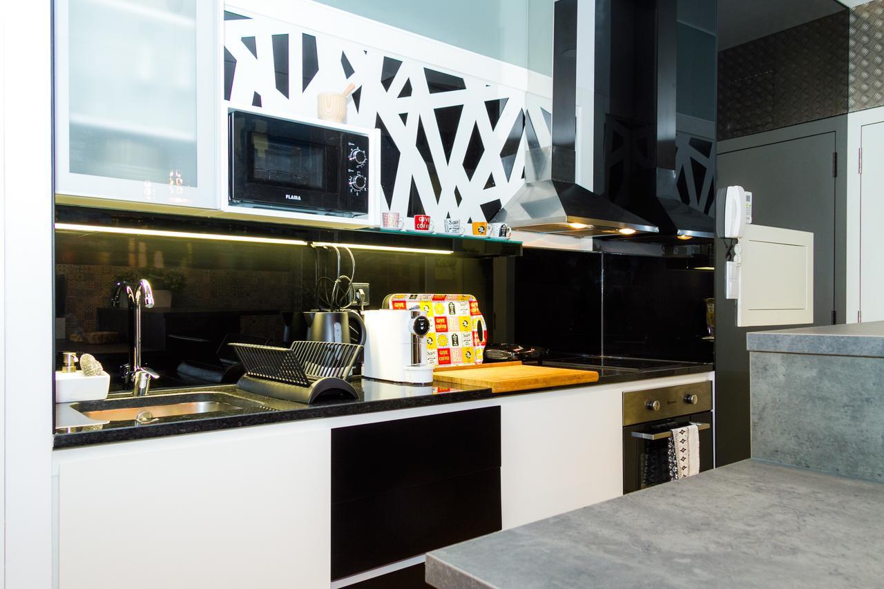 Liiiving In | Invictus Bolhao Market Apartment Porto