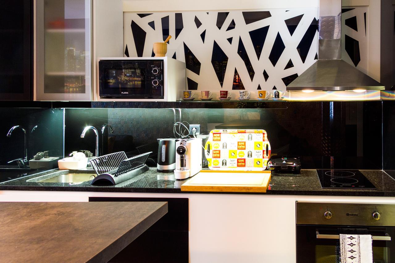 Liiiving In | Invictus Bolhao Market Apartment *